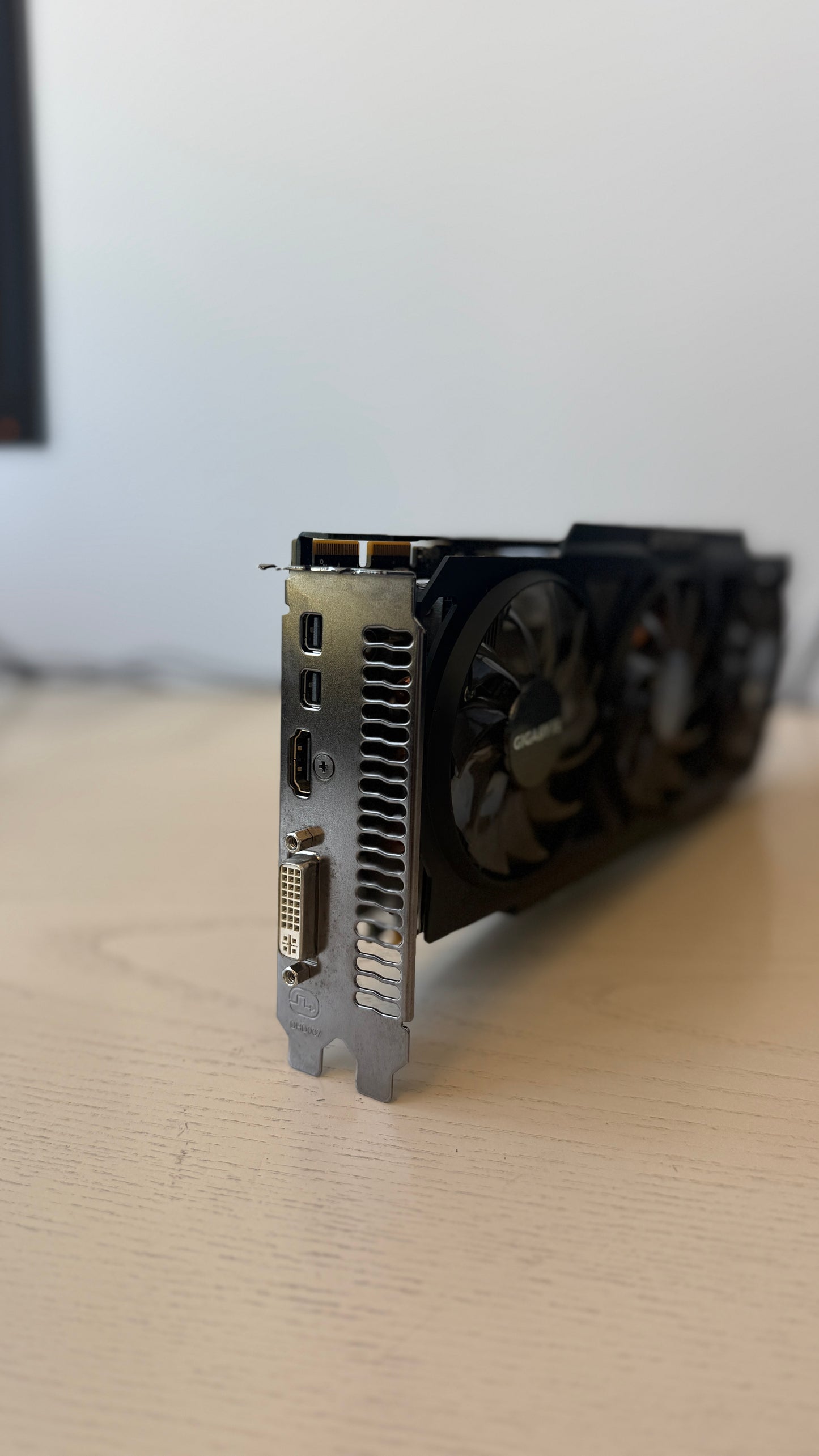 Gigabyte AMD Radeon R9 280X WINDFORCE 3X 3 GB