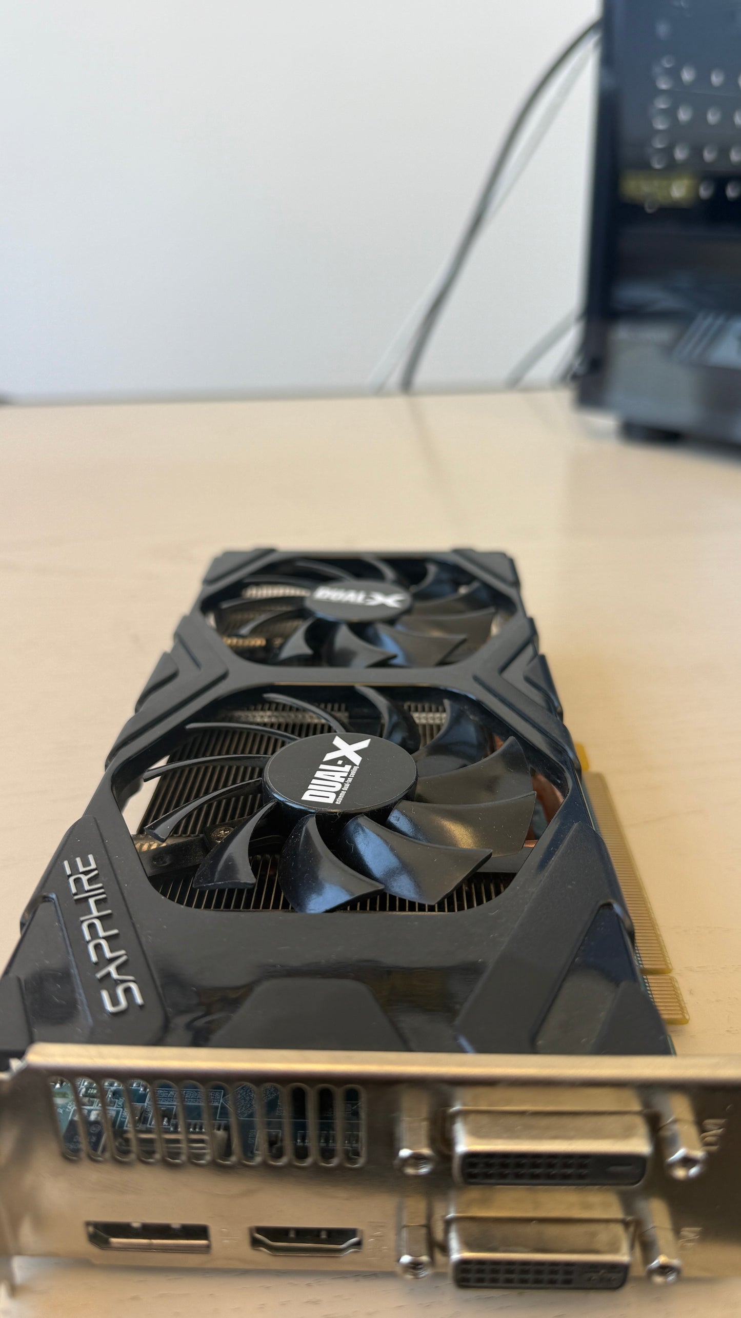 AMD Radeon HD 7850 1 GB