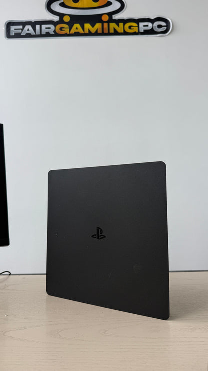 PS4 SLIM + 3 IGRE + KONTROLER