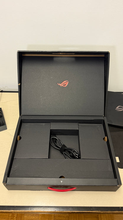 ASUS ROG Strix GL703V Gaming Prenosnik