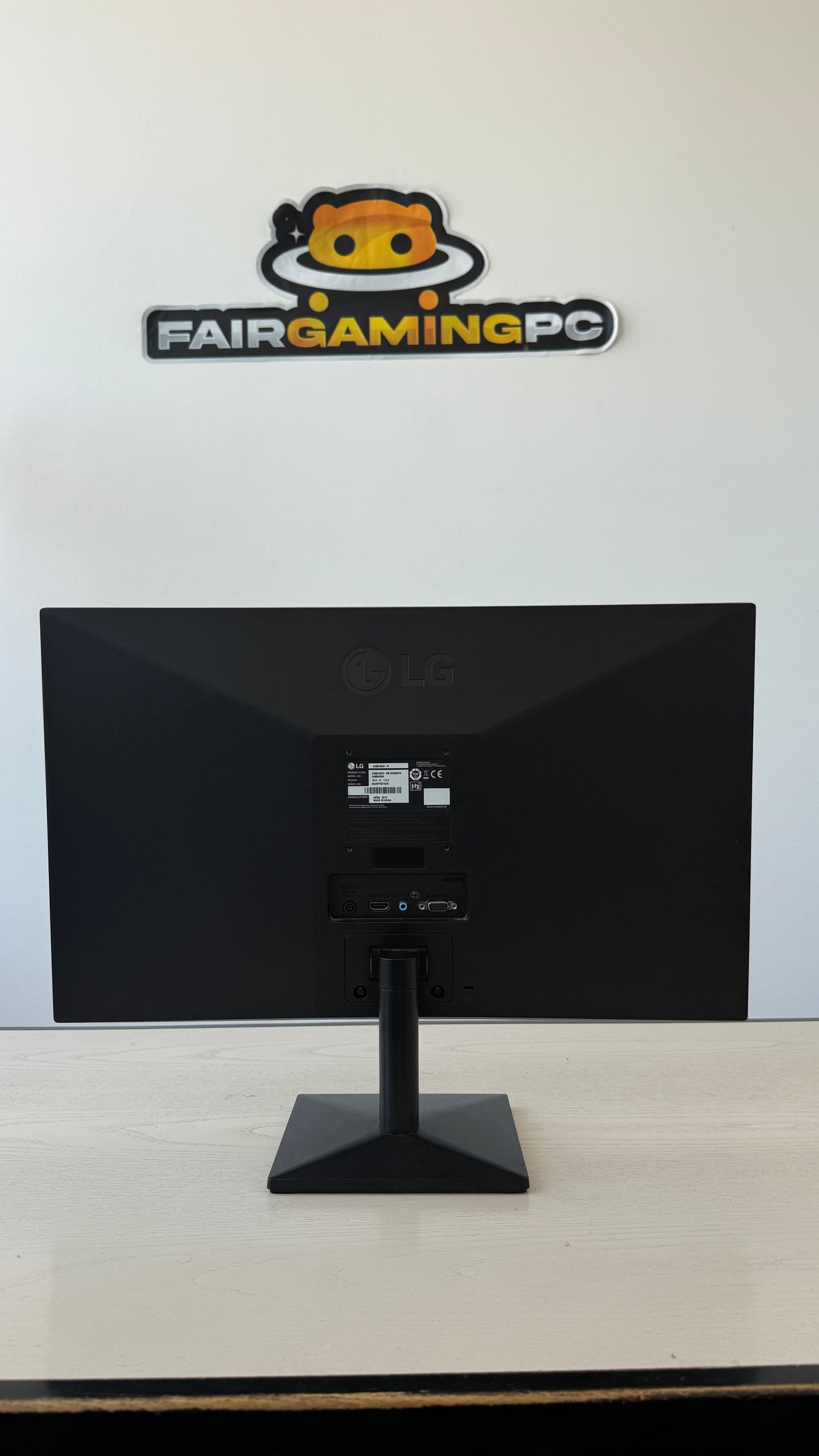 LG 23.8" FHD IPS MONITOR